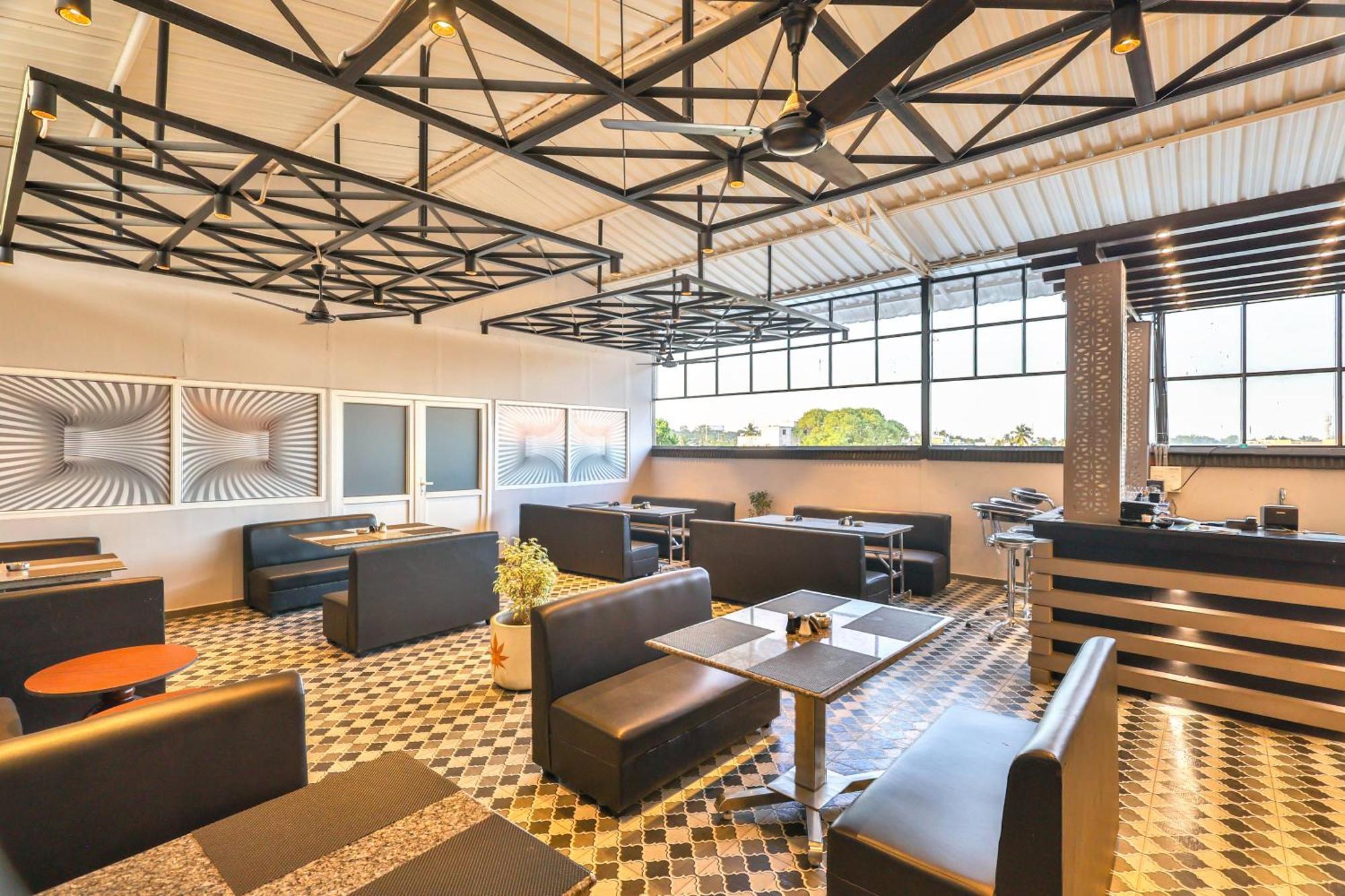 Hotel Golden Bliss 퐁디셰리 외부 사진